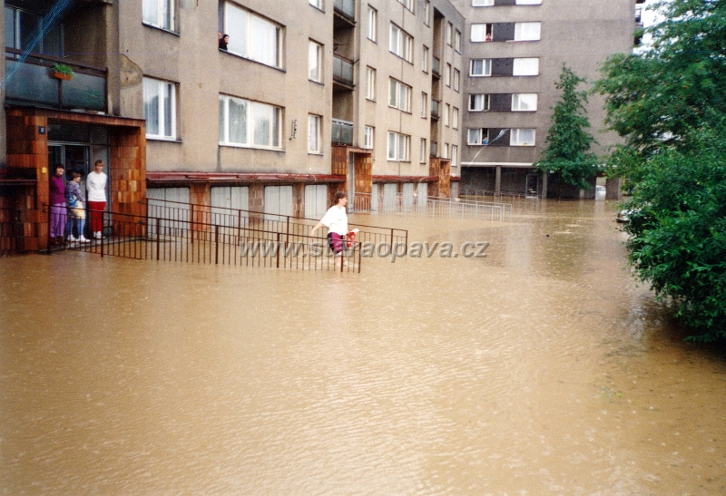 1997 (21).jpg - Povodně 1997 - Ulice E.Beneše